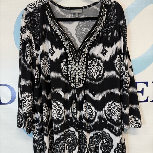 Essentials Tops - ESSENTIALS Women’s Blouse size 4X